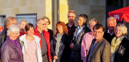 Ernst Bergmann, Michael Groß, Irmgard Nagel und Martina Baumann unterstützt von SPD-Vorstandsmitgliedern aus Schwarzenbruck, Feucht und Burgthann