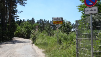 Industriegebiet Mittellandholz - neuer Sandabbau neben der Straße nach Lindelburg