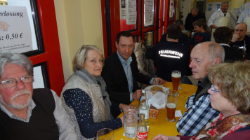 Landrat Armin Kroder beim Besuch des Feuerwehrfestes