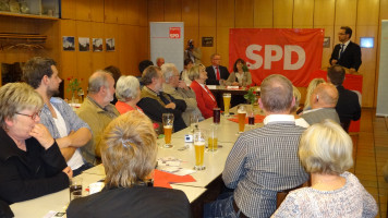 Viele Mitglieder interessierten sich für die Ausführungen des SPD-Landesvorsitzenden