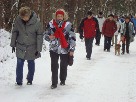 Gemeinderätin Jenny Nyenhuis beim Aufstieg zum Brüderberg