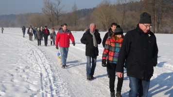 stellv. Landrat Norbert Reh und Bürgermeister Bernd Ernstberger genossen auch den schönen Wintertag