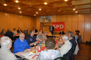 OV Vorsitzender Martin Glienke begrüßte die SPD Mitglieder zur Nominierungsversammlung