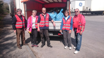 Geschafft - 50 m Straßenrand und der Lkw war voll