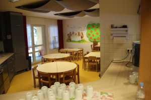 Licht durchflutete Räume im neuen Haus für Kinder