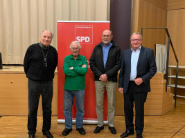 Ehrung für Adolf Held (60 Jahre) sowie Heinz Meyer und Heinz Schuster (50 Jahre) [v,k,]