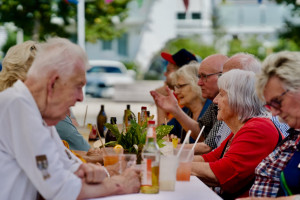 Gespräche beim Plärrerfest